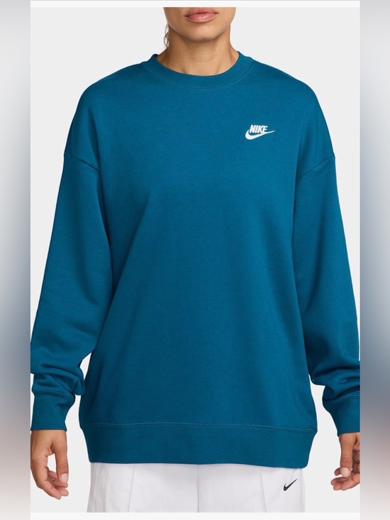 Nike Tops - Nike | Women’s Oversized Blue Crewneck Sweatshirt NWT